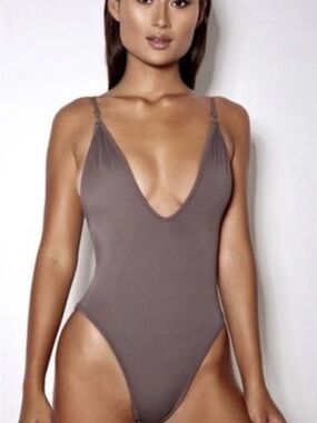 Gooseberry One Piece Deep V